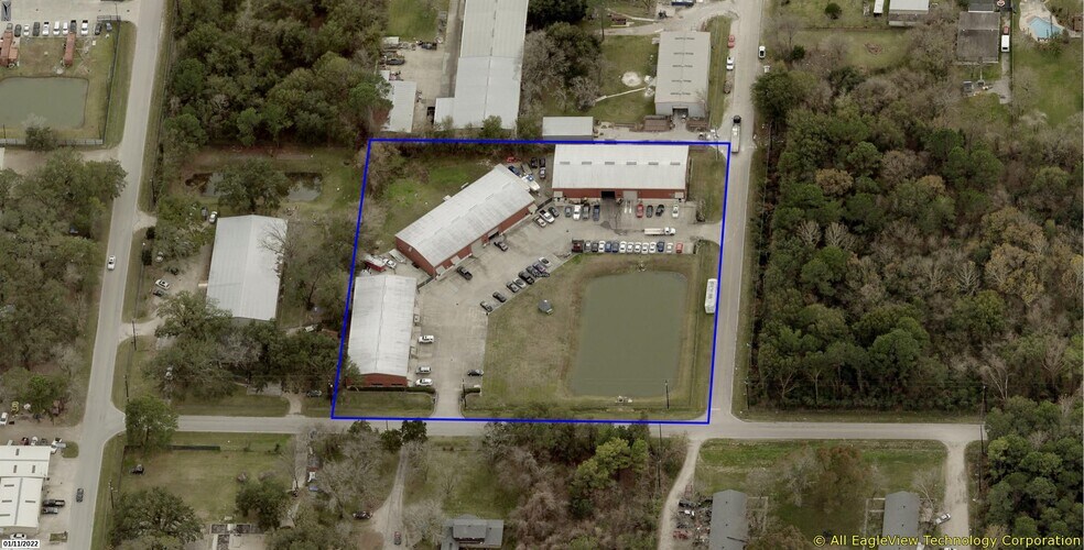 More Photos Of 8967 Gilder Rd, Houston Warehouse For Lease