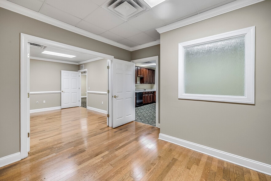 More Photos Of 2104 Delta Way, Tallahassee Office For Sale