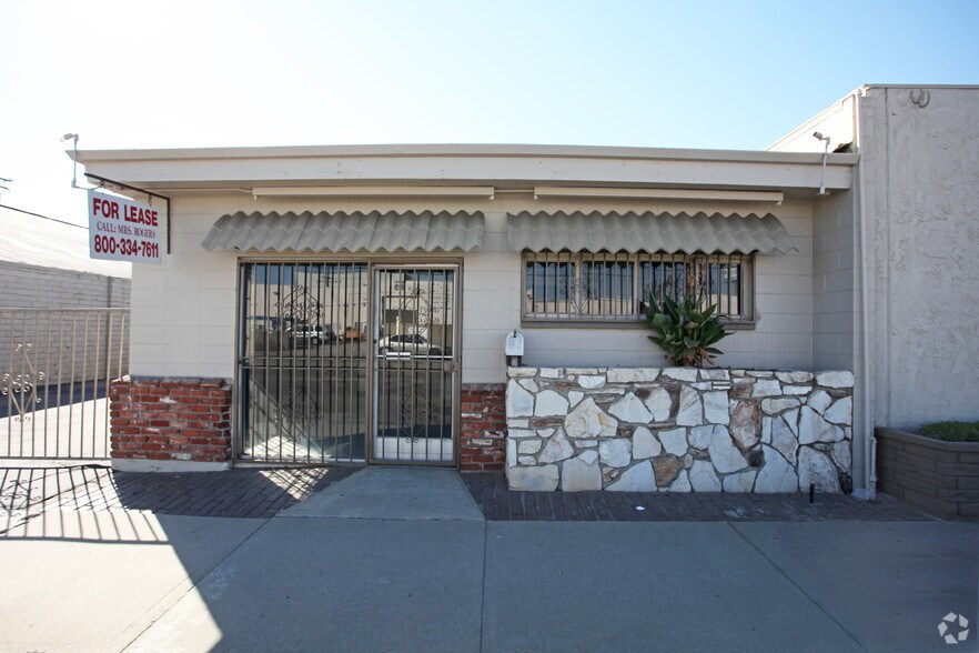 More Photos Of 411 S Irwindale Ave, Azusa Warehouse For Sale