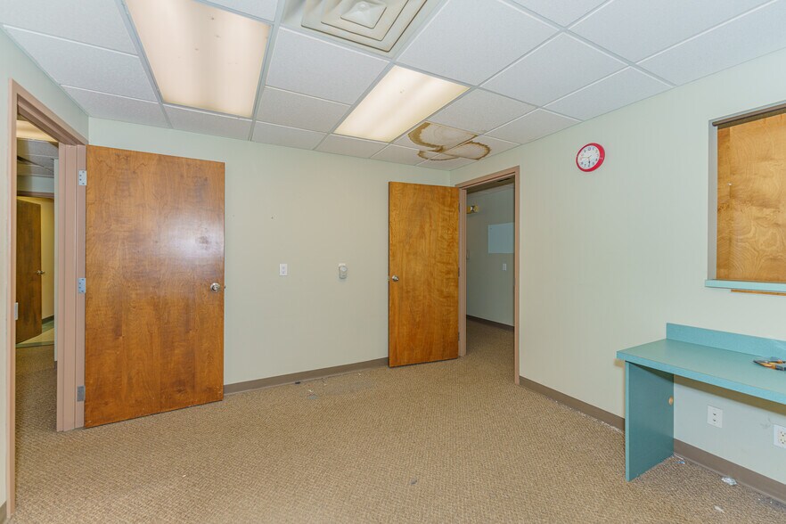 More Photos Of 961-963 State Route 146, Clifton Park Medical For Lease