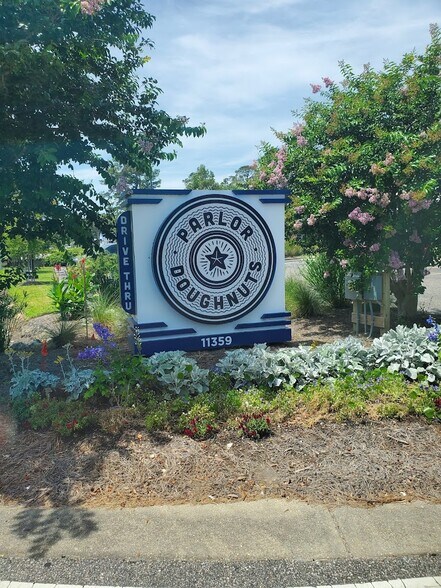 More Photos Of 11359 Highway 17, Pawleys Island Restaurant For Sale