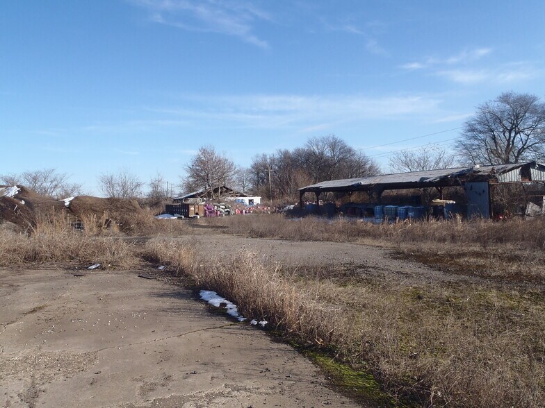 More Photos Of 2601 Van Dyke Rd, Newport Land For Sale