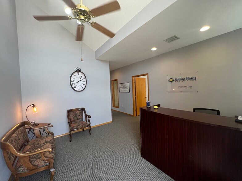 More Photos Of 7829 E Rockhill St, Wichita Office For Lease