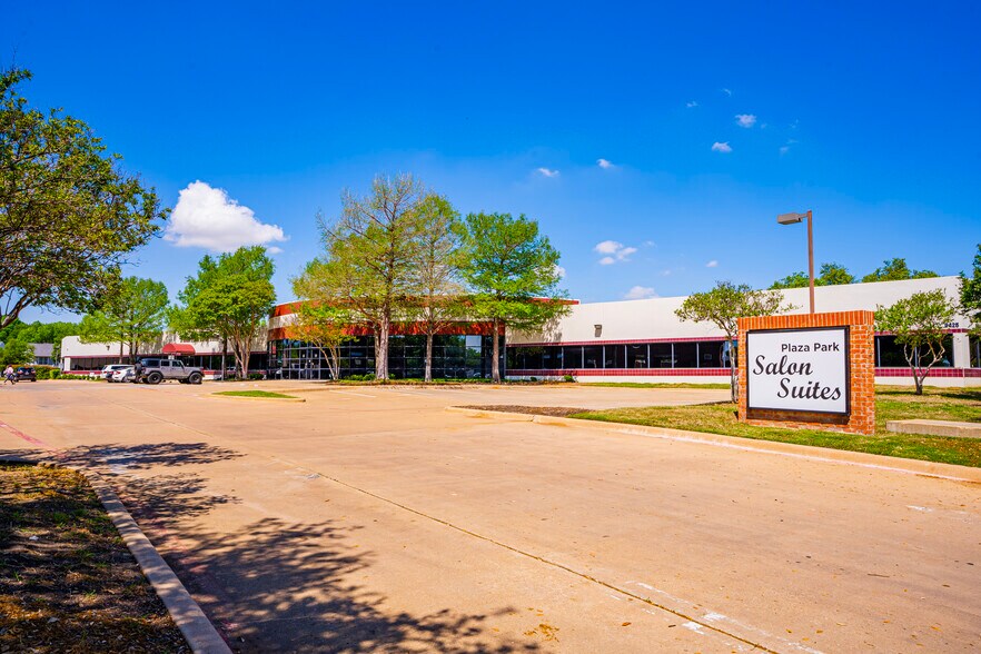 Primary Photo Of 9425 N MacArthur Blvd, Irving Office For Sale