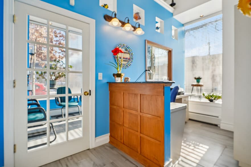 More Photos Of 273 Monmouth St, Jersey City Medical For Sale