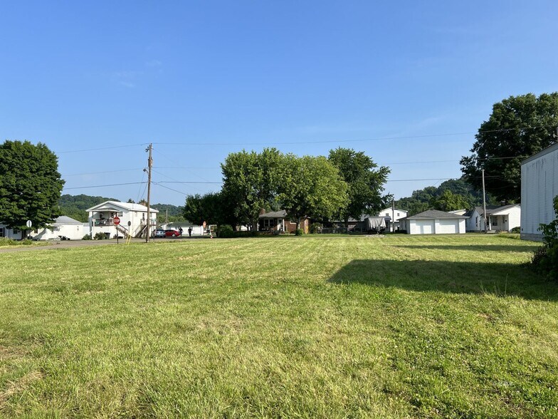More Photos Of 18 Berger Ave, Gallipolis Auto Repair For Sale