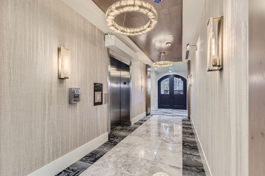 More Photos Of 221 Wilcox St, Castle Rock Office For Lease