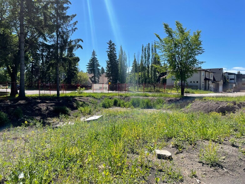 More Photos Of 10504 128 St NW, Edmonton Religious Facility For Sale