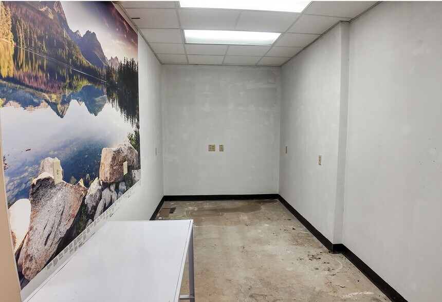 More Photos Of 1800 S Summit Ave, Sioux Falls Office For Lease