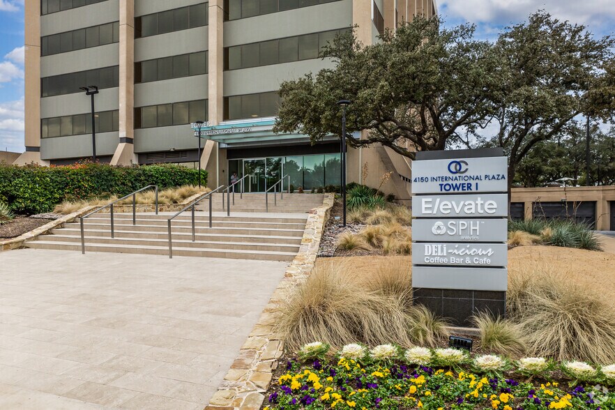 More Photos Of 4150 International Plz, Fort Worth Office For Lease