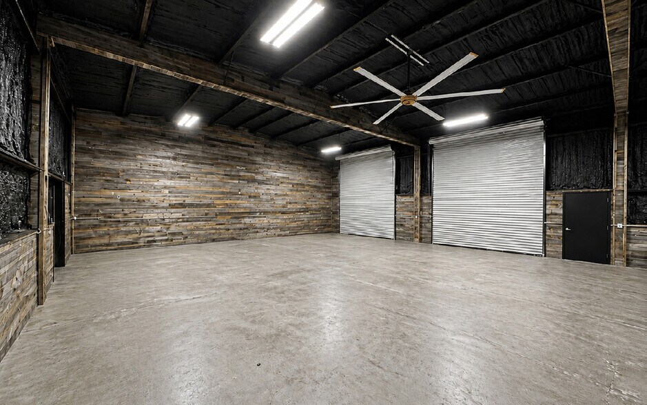 More Photos Of 5339 Kansas St, Houston Warehouse For Lease
