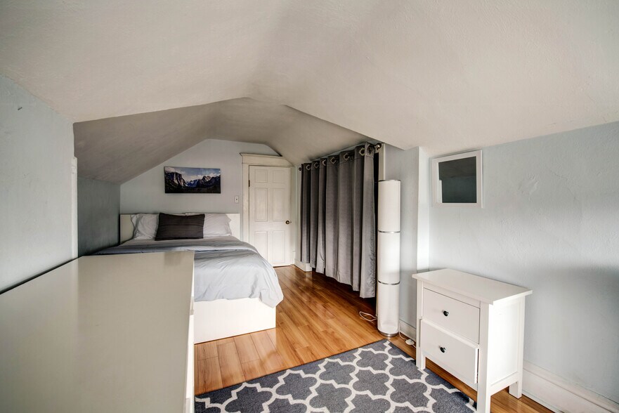 More Photos Of 1225 N Clarkson St, Denver Apartments For Sale