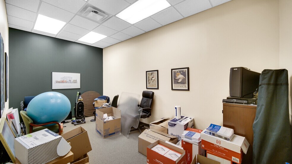 More Photos Of 303 Ridge Rd, Munster Office For Sale