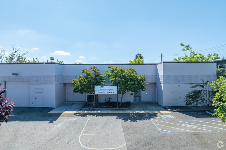 More Photos Of 2469 Rio Linda Blvd, Sacramento Office For Sale