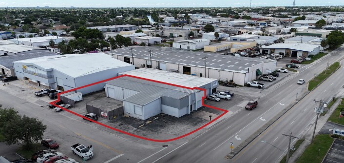Primary Photo Of 1412-1414 Viscaya Pky, Cape Coral Warehouse For Lease