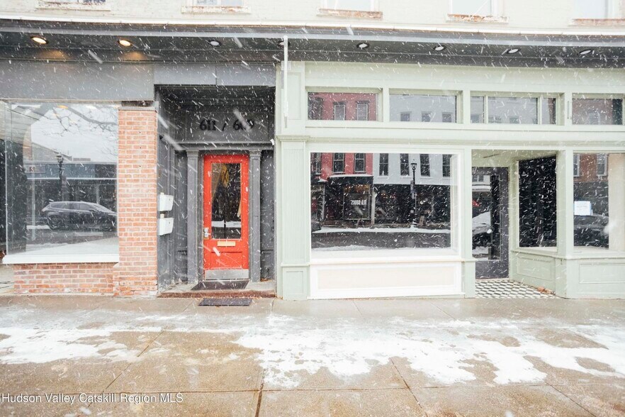 More Photos Of 609 Warren St, Hudson Storefront Retail Residential For Lease