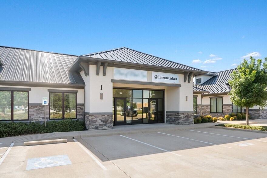 More Photos Of 1312 W Exchange Pky, Allen Medical For Lease