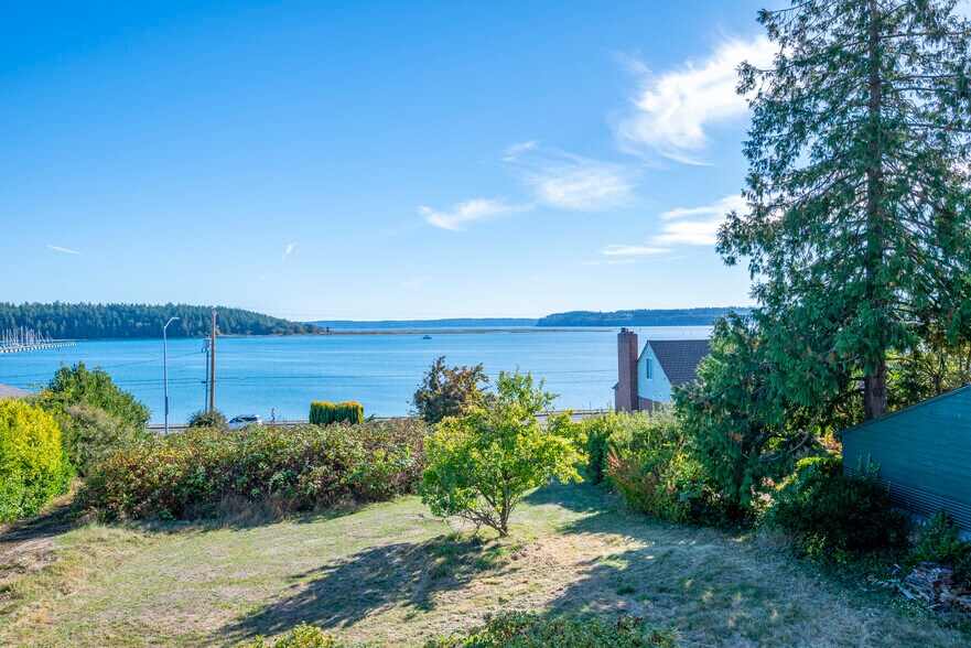 More Photos Of 1475 SE 9th Ave, Oak Harbor Apartments For Sale