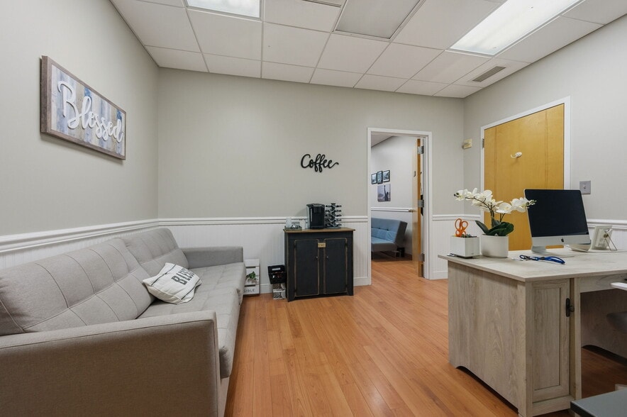 More Photos Of 2744 Red Lion Rd, Bear Religious Facility For Lease