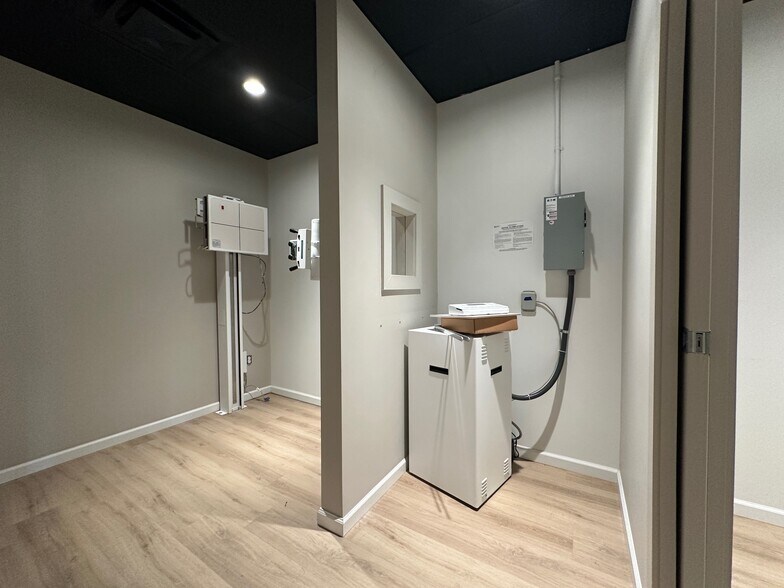 More Photos Of Route 228 & HighPointe Dr., Seven Fields Storefront Retail Office For Lease