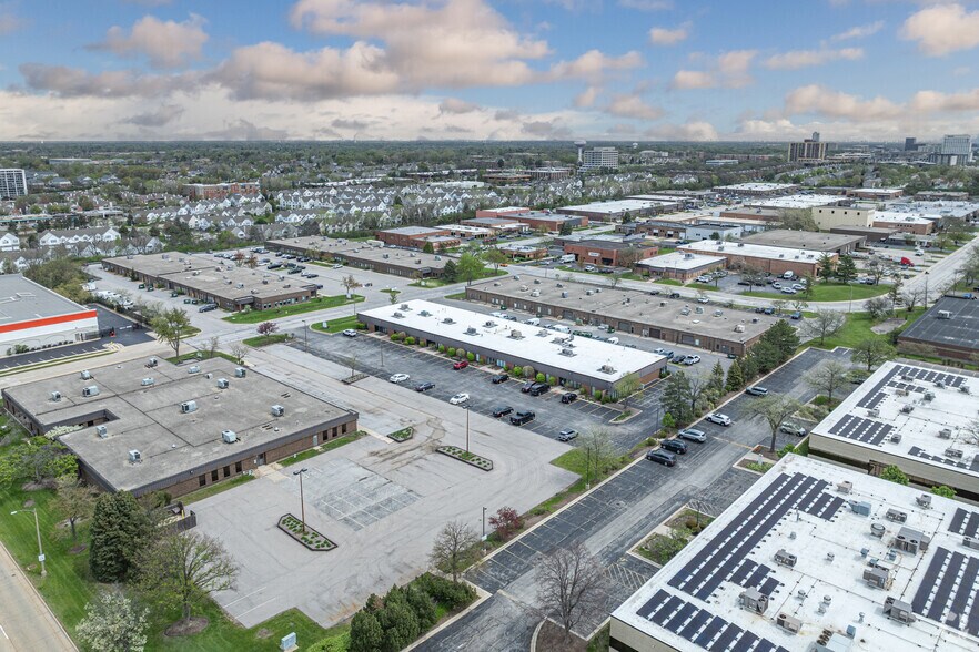 More Photos Of 421-449 Eisenhower Ln S, Lombard Research And Development For Sale