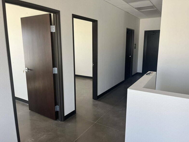 More Photos Of 2516 Frog Horn Dr, Odessa Warehouse For Lease