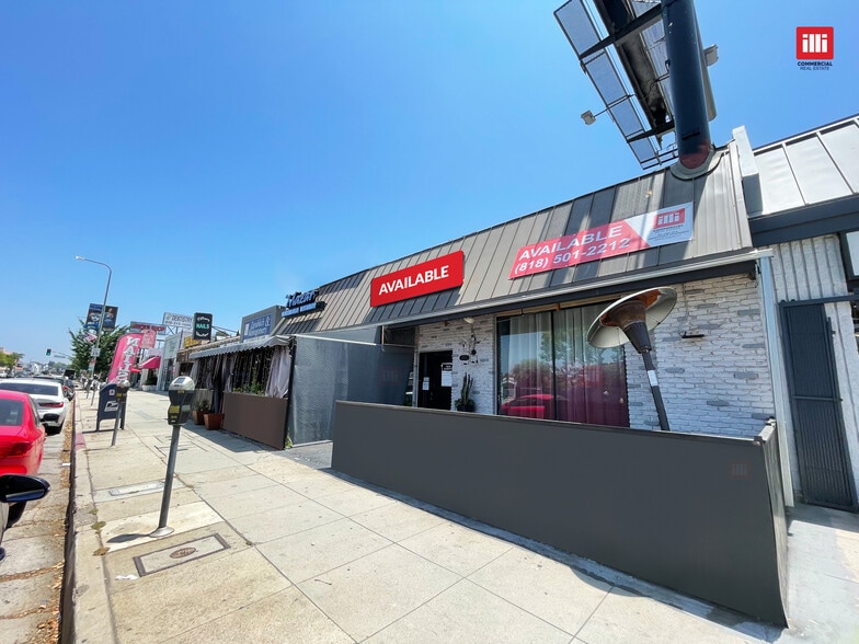 More Photos Of 21926-21928 Ventura Blvd, Woodland Hills Storefront For Lease