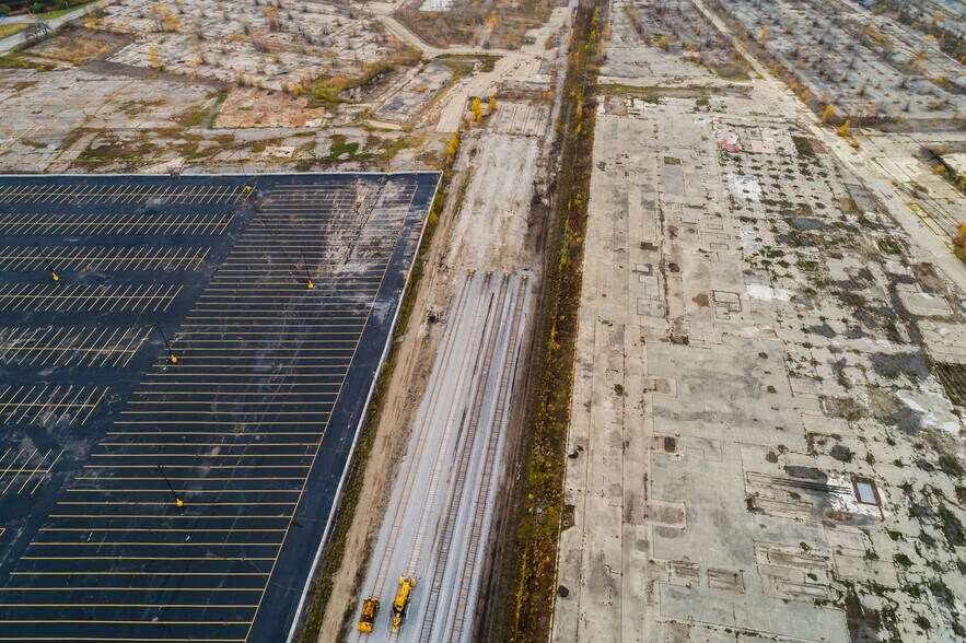 More Photos Of 2201 Industrial Ave, Flint Land For Sale