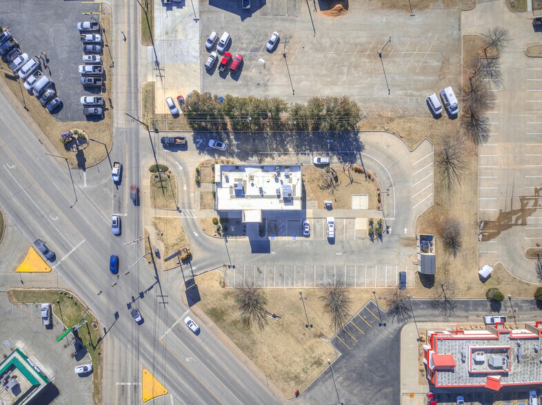 More Photos Of 1004 N Boomer Rd, Stillwater Restaurant For Sale