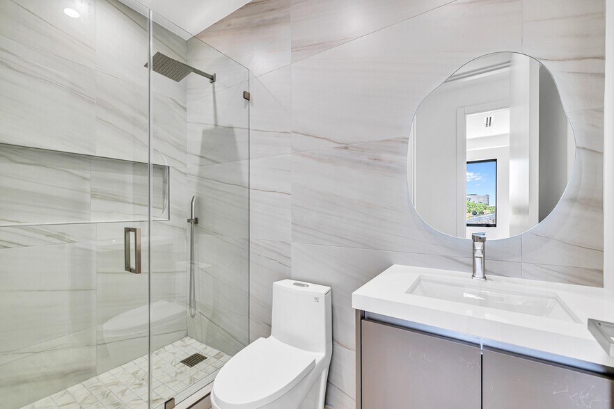 More Photos Of 1233 NE 12th Ave, Fort Lauderdale Apartments For Sale