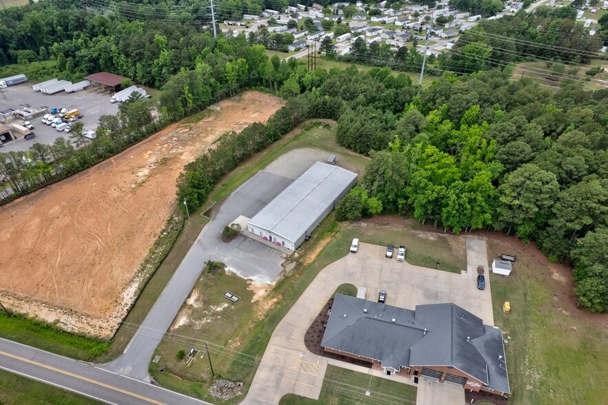 More Photos Of 2040 Fenner Rd, Rocky Mount Warehouse For Sale