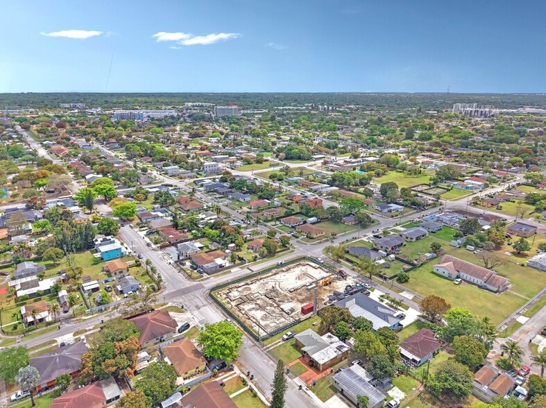 More Photos Of 10500 172nd st, Miami Multifamily For Sale