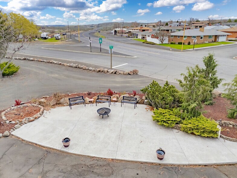 More Photos Of 609 E 1st Ave, Odessa Hospitality For Sale