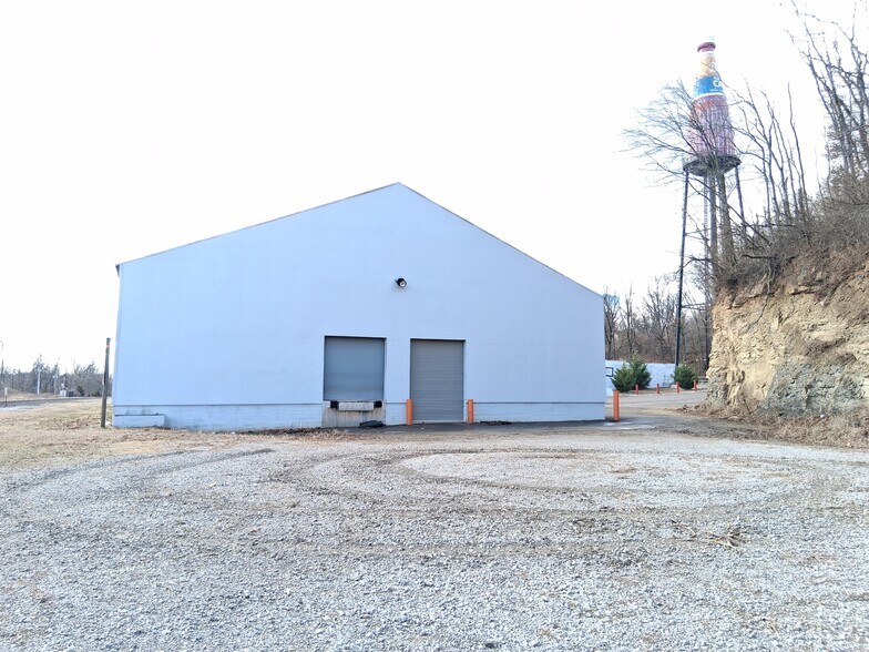 More Photos Of 800 S Morrison Ave, Collinsville Warehouse For Sale