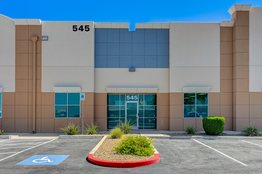 More Photos Of 545 W Sunset Rd, Henderson Flex For Sale