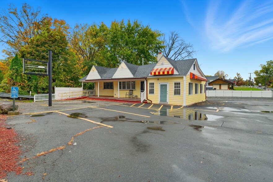 Primary Photo Of 1508 Main St, Agawam Restaurant For Sale