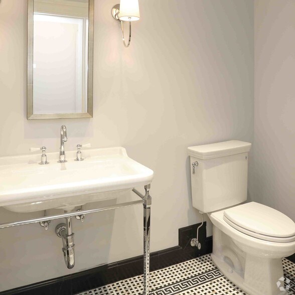 More Photos Of 2230 Massachusetts Ave NW, Washington Office For Sale