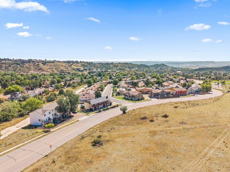 More Photos Of 2350 Split Rock Dr, Colorado Springs Apartments For Sale