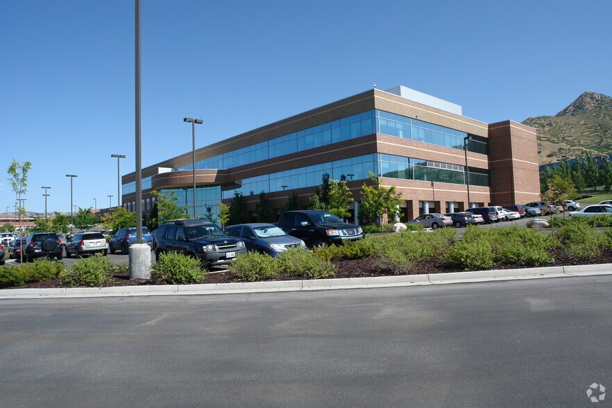 More Photos Of 577 S Chipeta Way, Salt Lake City Office For Lease