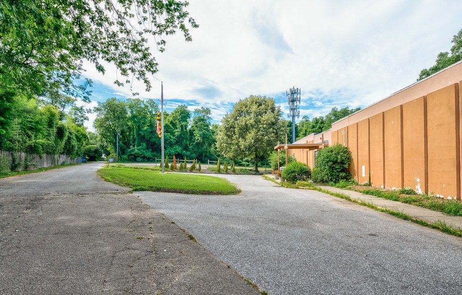 More Photos Of 10 Pythian Dr, Edgewater Lodge Meeting Hall For Sale
