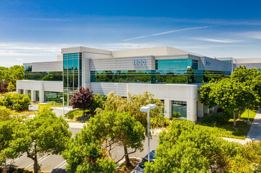 More Photos Of 1400 Bridge Pky, Redwood City Unknown For Lease