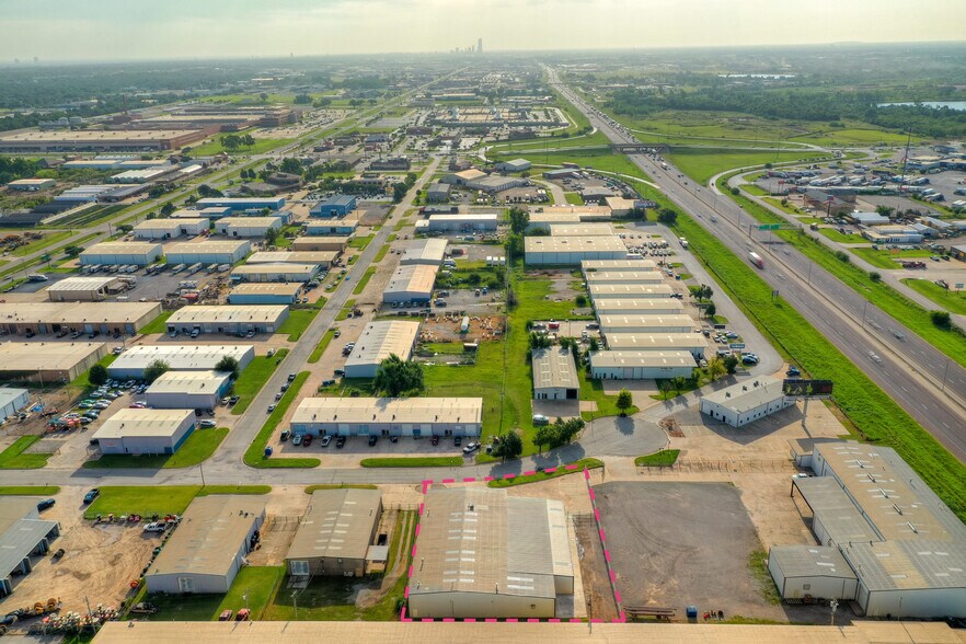 More Photos Of 401 S Eagle Ln, Oklahoma City Manufacturing For Lease