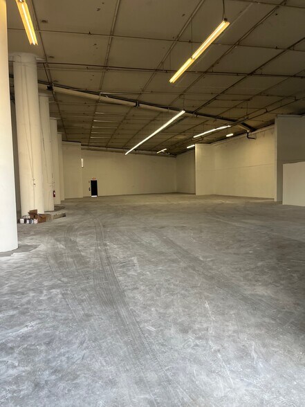 More Photos Of 1412 S Alameda St, Los Angeles Warehouse For Lease