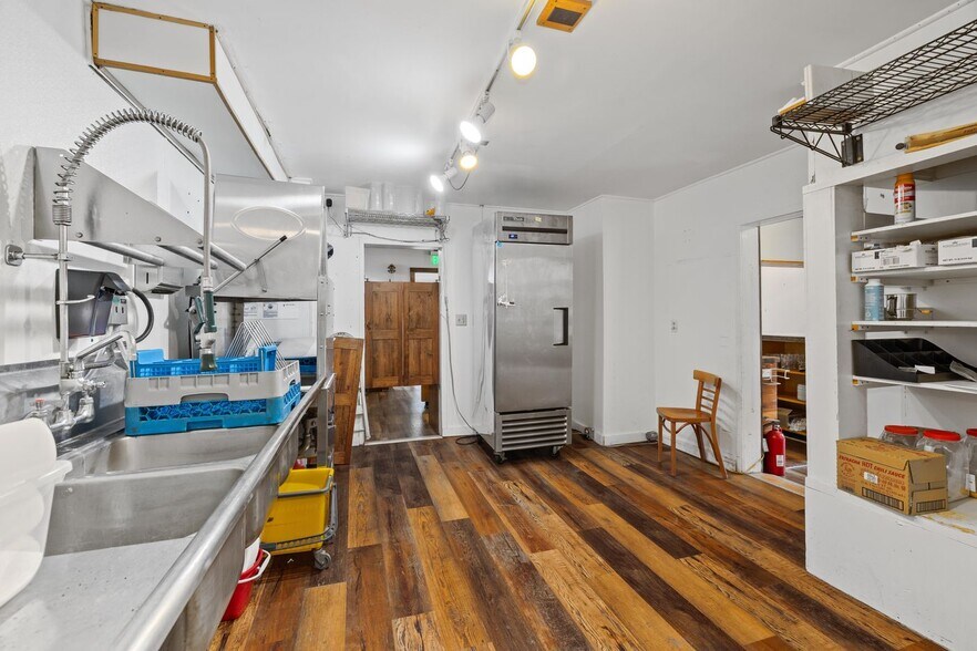 More Photos Of 1769 NY-73, Keene Valley Flex For Sale