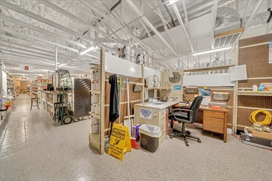 More Photos Of 1600 E Oglethorpe Blvd, Albany Freestanding For Sale