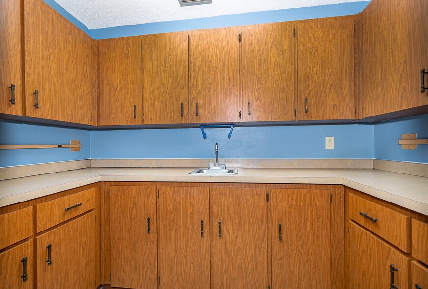 More Photos Of 13330 W Colonial Dr, Winter Garden Medical For Lease