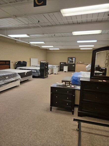 More Photos Of 230 Factory St, Watertown Warehouse For Sale