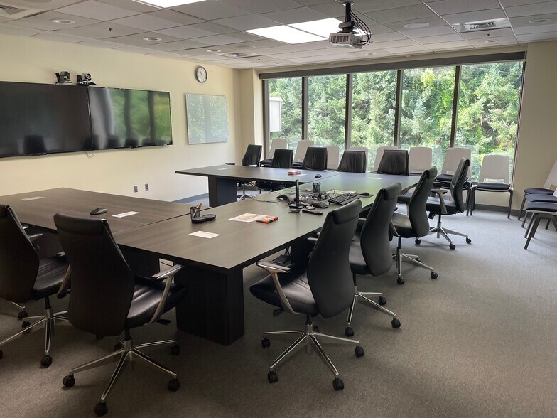 More Photos Of 23 Rainin Rd, Woburn Distribution For Lease