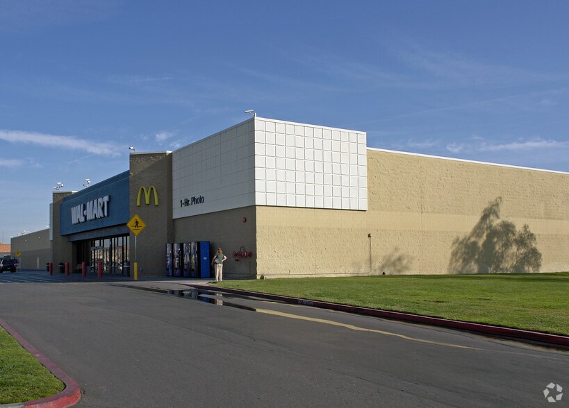 Primary Photo Of 2001-2295 W Cleveland Ave, Madera Unknown For Lease