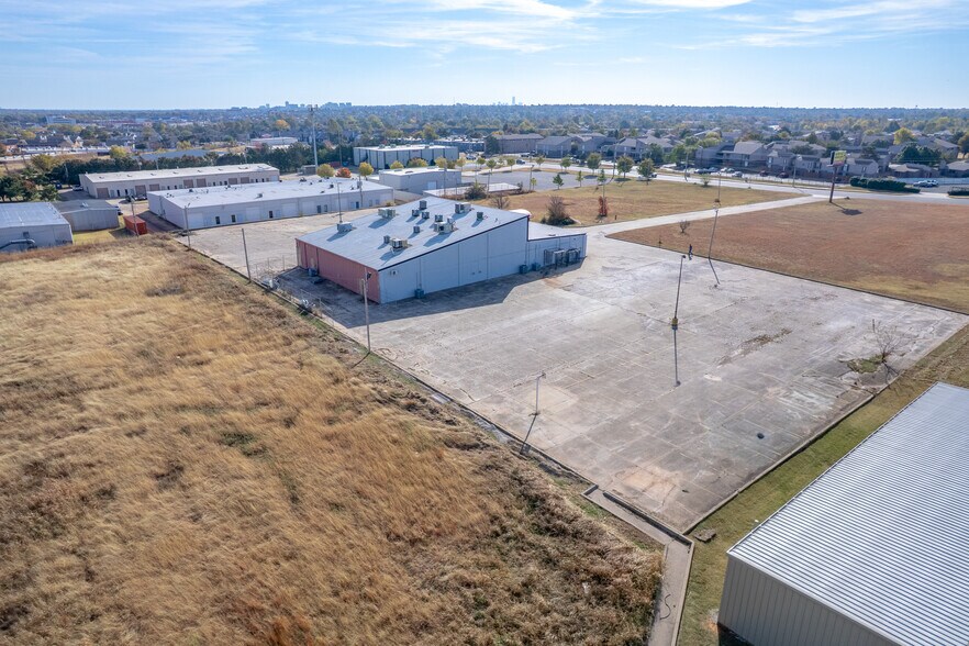 More Photos Of 6825 W Wilshire Blvd, Oklahoma City Theater Concert Hall For Sale